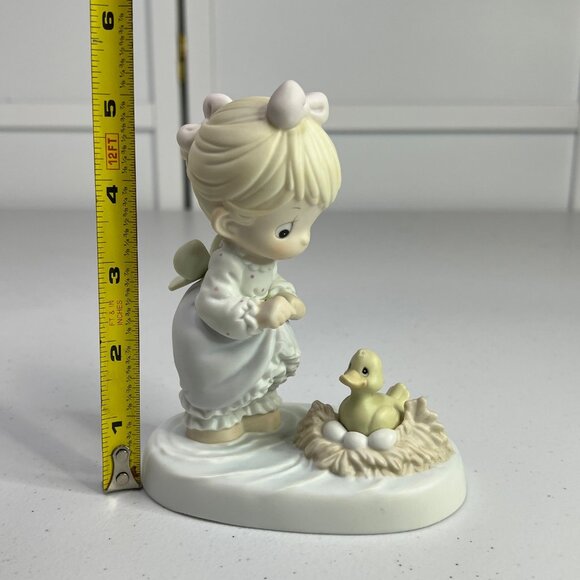 Precious Moments 1992 Limited Edition Figurine "An Event Worth Wading For" 1991 - Picture 4 of 11